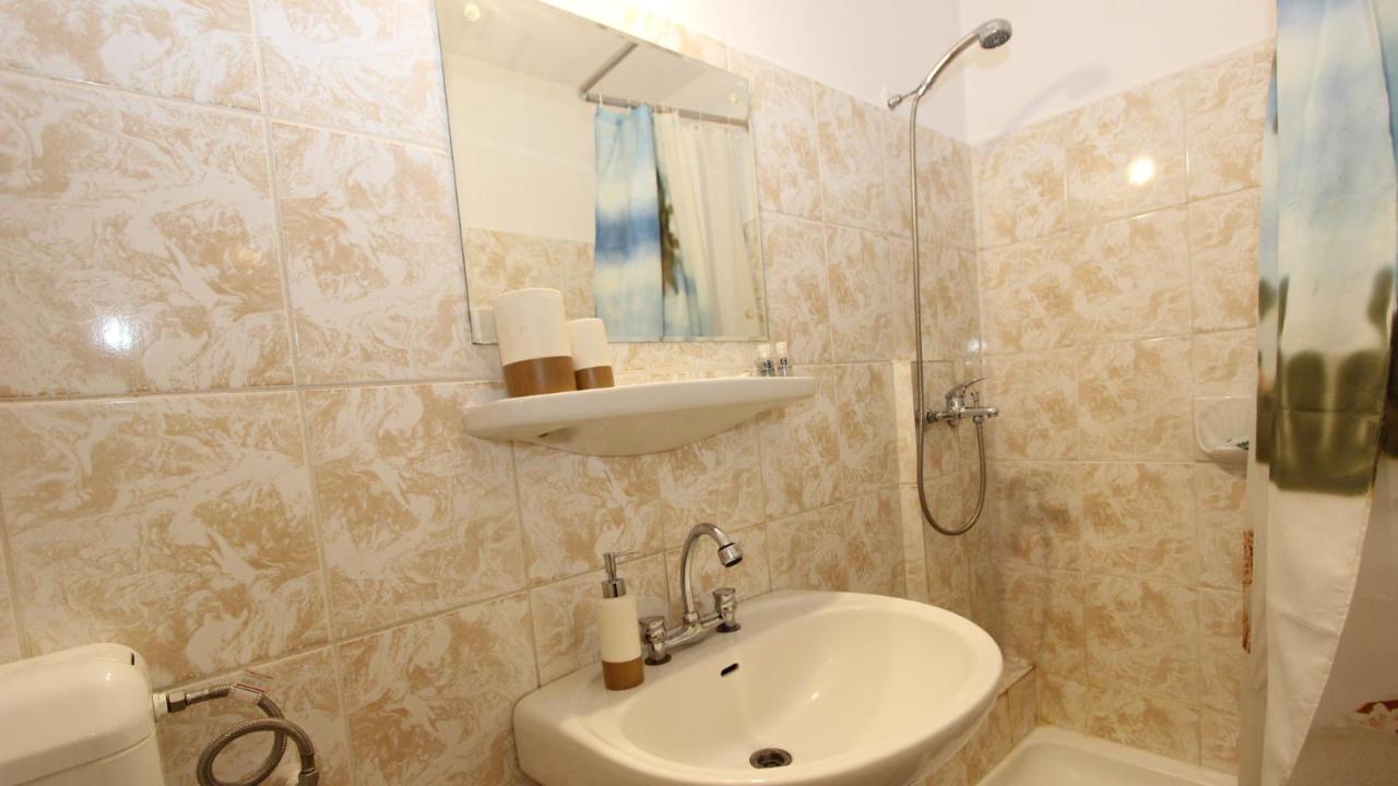 Holidays Host Splaiul Unirii 布加勒斯特 外观 照片